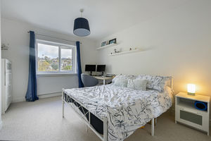 Bedroom- click for photo gallery